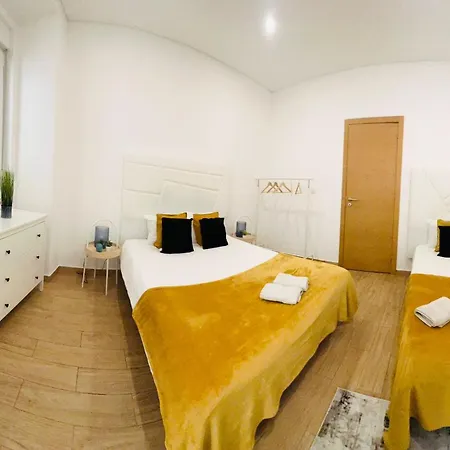 Rooms, Ideal Location For Tourists Хостел Лісабон