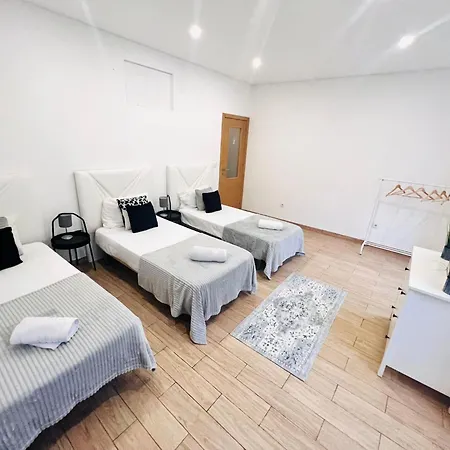 Rooms, Ideal Location For Tourists Ostello *