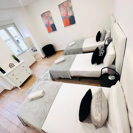 Rooms, Ideal Location For Tourists